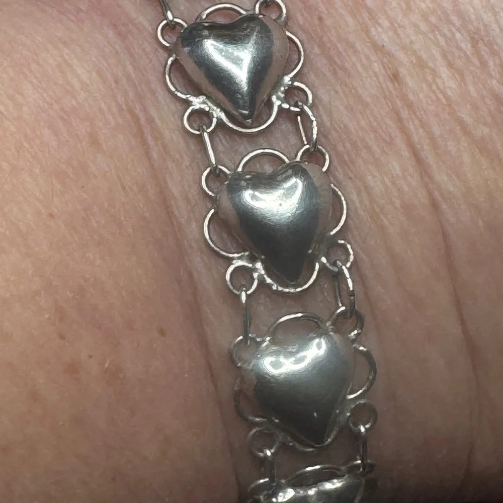 Elegant 925 Silver Bubble Heart Bracelet 7” - Picture 8 of 9